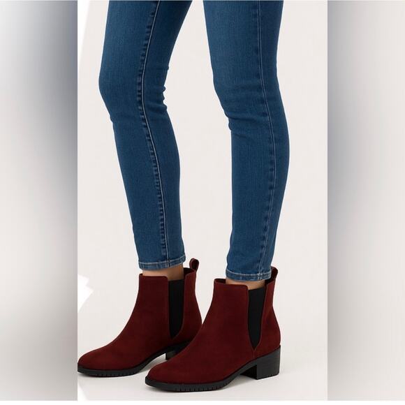 Shoes - Women coffee brown suede like low ankle boots size 7 NWT